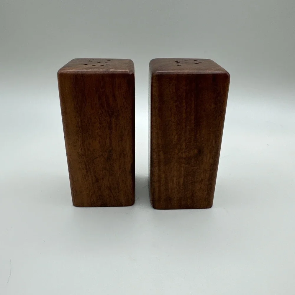 Handcrafted Hawaii Koa Wood Salt & Pepper Shaker Set Artist Signed Modern Mod‎